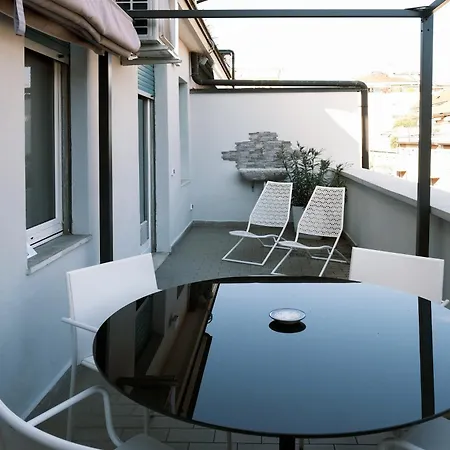 아파트 Comecasa Citta Studi Terraced 밀라노